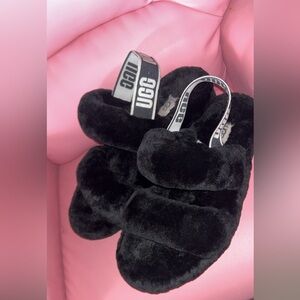 UGG Black Fluffy Sandals with Logo Strap
